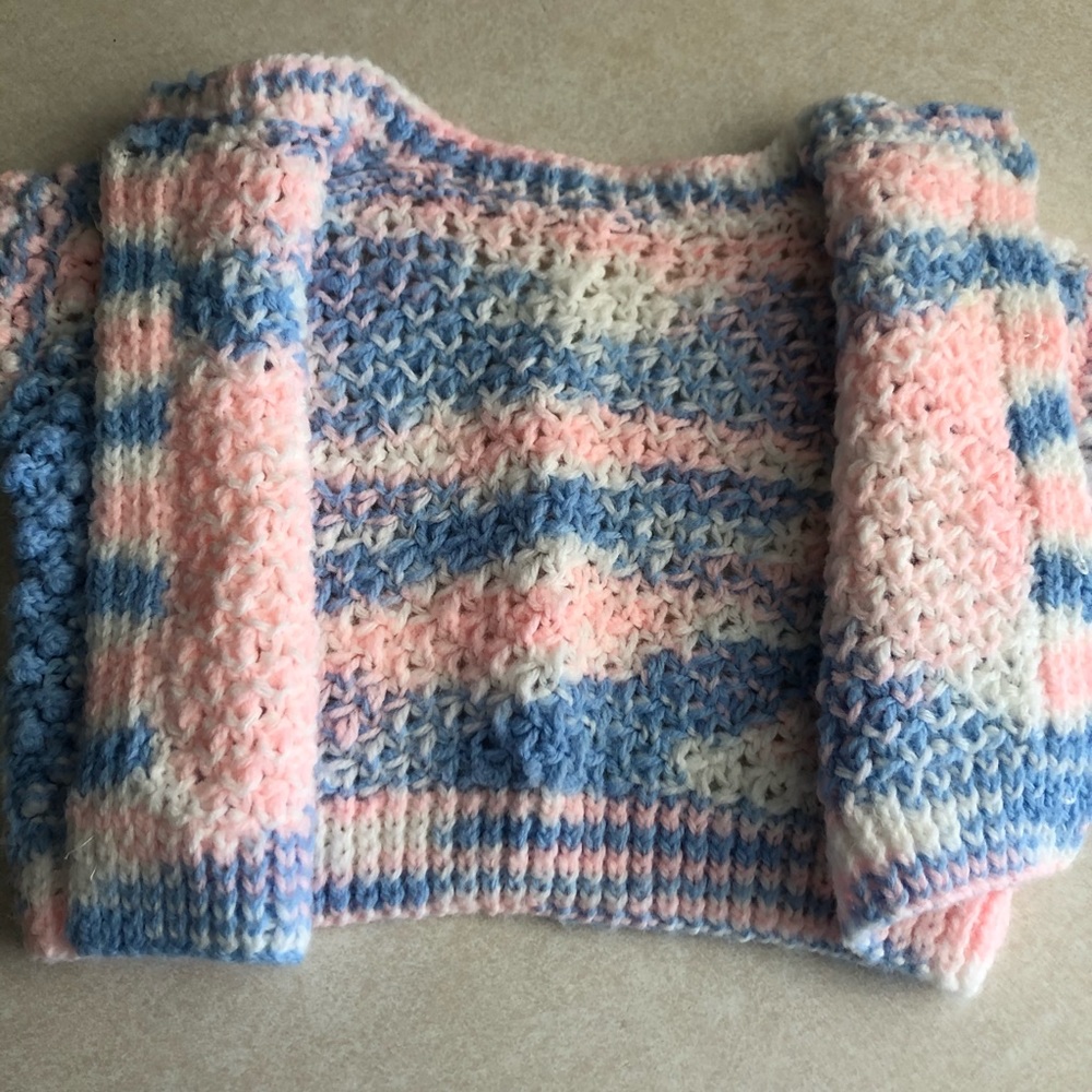 Baby girls crochet sweater size 6-9 months